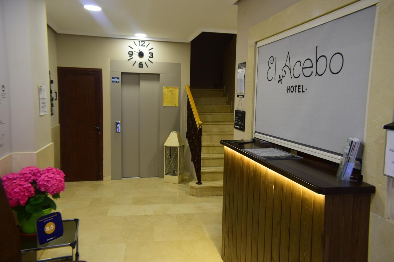 Hotel El Acebo Хака Екстериор снимка
